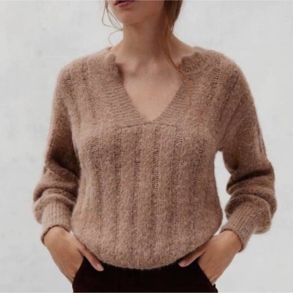 Anthropologie Sweaters - Anthropologie Pilcro Sweater. Size small